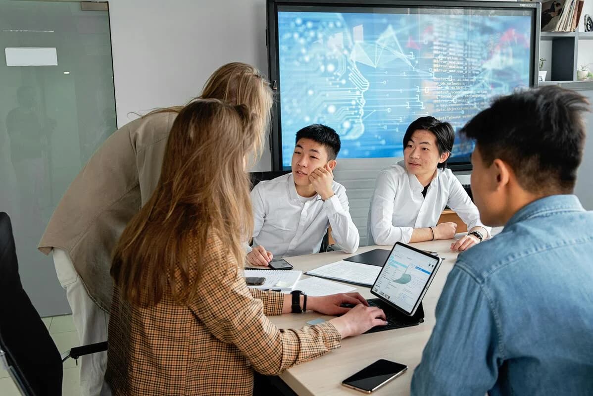 Enabling AI-Powered Technical Support Operations for a Global Network Equipment Manufacturer